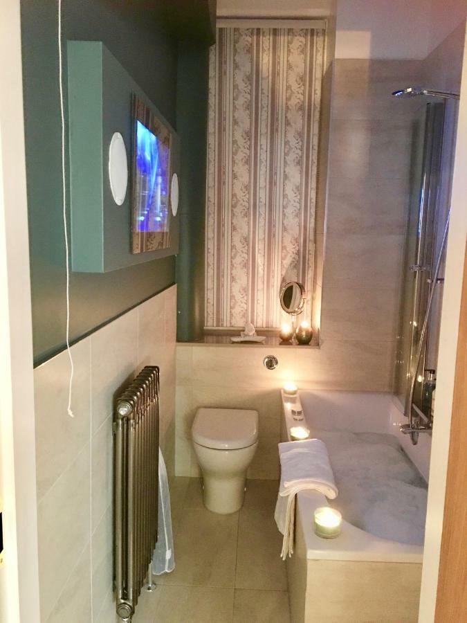 Апартаменти The Jeffrey Street Retreat Единбург Екстер'єр фото